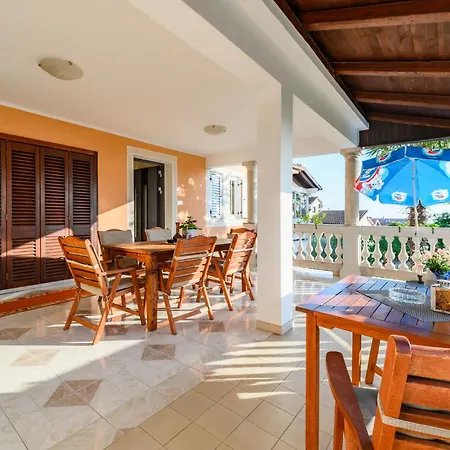 House Alma Apartment Porec