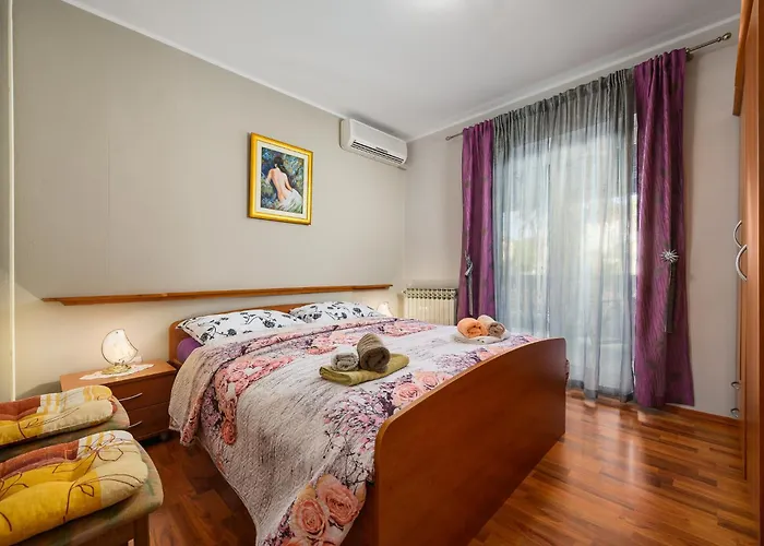 Apartman House Alma *